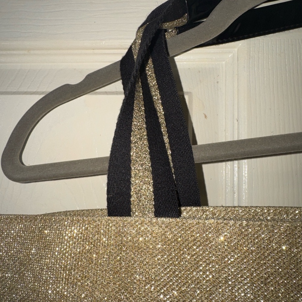 Victoria’s Secret Sparkly Gold Tote w/ Black Heart Logo – Like New Condition - Picture 3 of 6